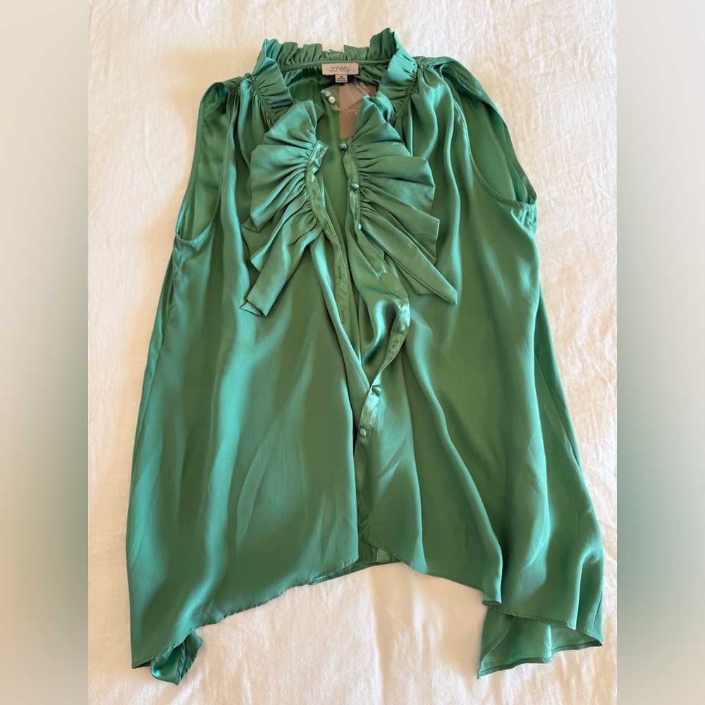 NWT Anthropologie Elegant, Silk, Green Ruffle Blouse